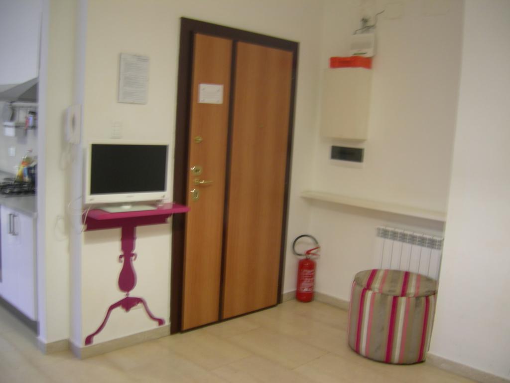 Iron Bridge Accommodation Rome Room photo